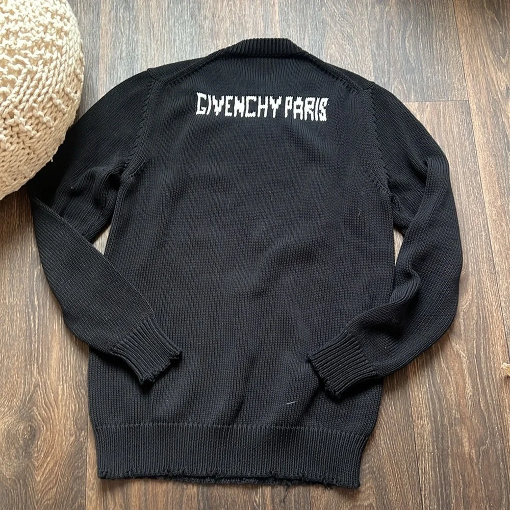 Givenchy Sweater - Picture 6 of 9